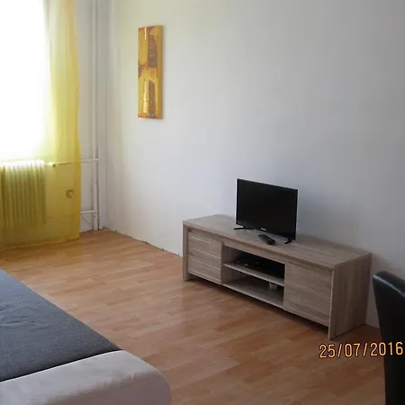 Apartman Lenka * Lenora
